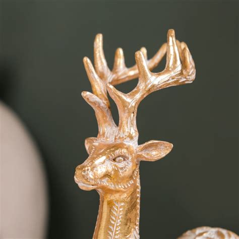 Resting Deer Showpiece Online - Premium Decor Object | Nestasia