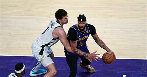 NBA Trade Rumors: Lakers Eye Bucks' Brook Lopez amid LeBron James, Klay ...