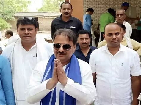 BSP leader and former UP MLA Shah Alam alias Guddu Jamali joins ...