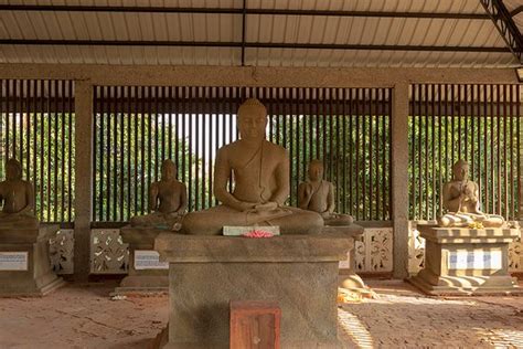 Sithulpawwa Rock Temple (Tissamaharama) - 2019 What to Know Before You ...