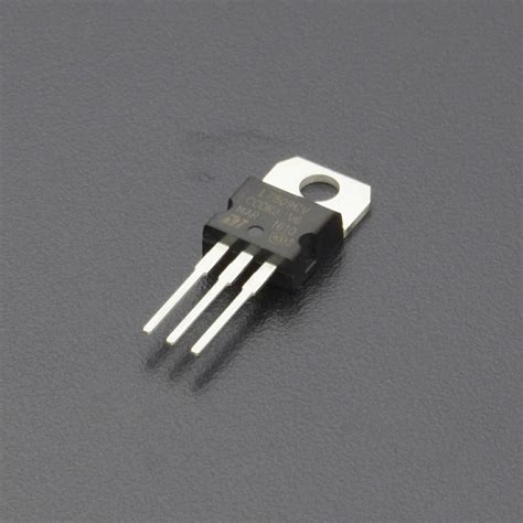 Linear Voltage Regulator Output 1.5A -5V ~57V – REES52