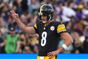 Steelers legend says what no one else will about Aaron Rodgers' holdup