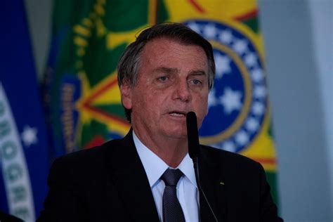 Presidente de Brasil, Jair Bolsonaro, defiende a la agroindustria ...