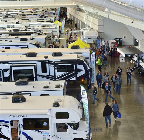 Show director touts travel by RV as 'lots of convenience, lower blood ...