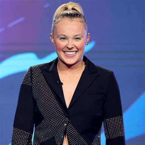 JoJo Siwa's New Look Is Perfect If You Want to Be Blonde and Brunette