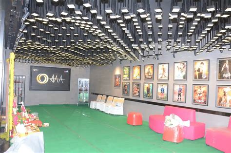 AAA Cinemas : అల్లు అర్జున్ కొత్త థియేటర్ AAA సినిమాస్ ఎలా ఉందో చూశారా ...