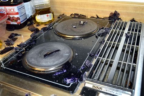 Exploding Pyrex 的图像结果