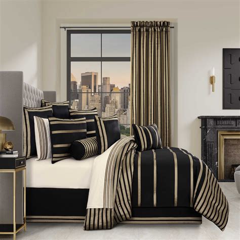Calvari Black and Gold 4 Piece Comforter Set - Latest Bedding