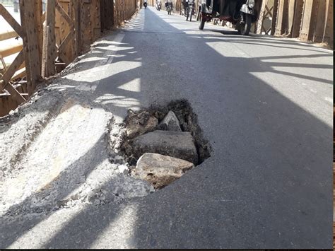 The Golden Bridge collapsed again. The police filled the pit with ...