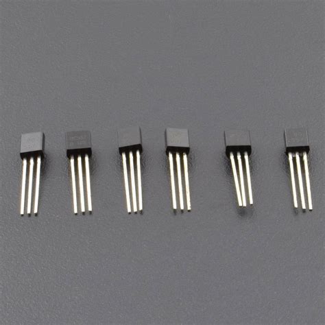 100 pcs Assorted transistors combo BC547 BC557 2N2222 – REES52