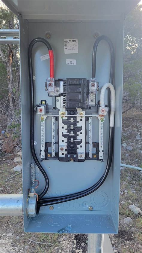 400 Amp Service with two 200 Amp disconnects...Is grounding adequate ...