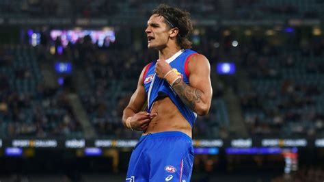 AFL Jamarra Ugle-Hagan evokes Nicky Winmar in stand against racism - ESPN