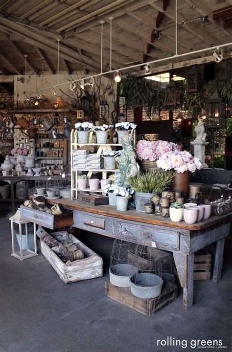 Retail Rustic Store Displays 的图像结果