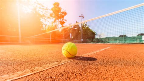 Sunny Tennis Court: 4K Ultra HD Sports Ball Wallpaper