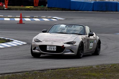 MAZDA2 15MB / MAZDA ROADSTER NR-A｜参加型モータースポーツ｜モータースポーツ｜MAZDA SPIRIT ...