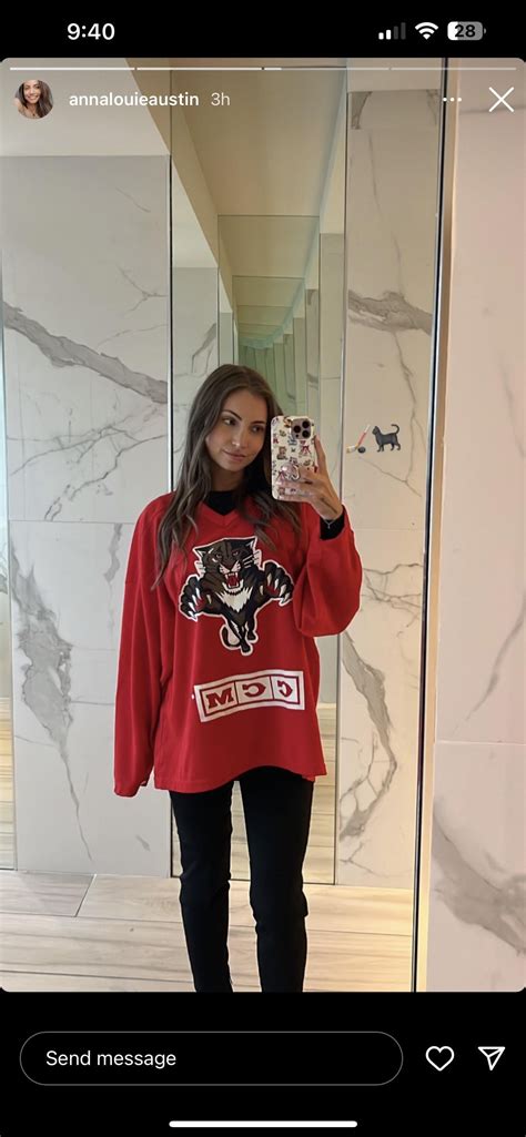 Clark hanging out with onlyfans model : r/SiestaKeyMTV