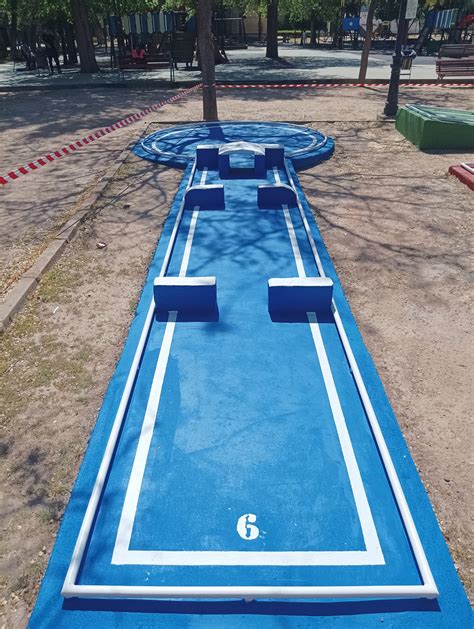 https://herencia.net/wp-content/uploads/2024/04/pistas-minigolf-renovadas-herencia-2.jpeg