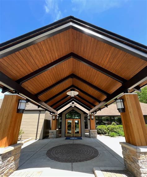 Hours of Operation — Gull Lake Country Club