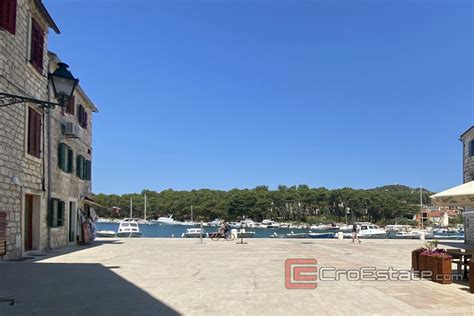 Croatia,Hvar - Residential-commercial house on the waterfront