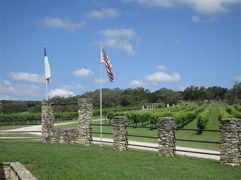 Flat Creek Estate Winery & Vineyard - Charlotte's Texas Hill Country