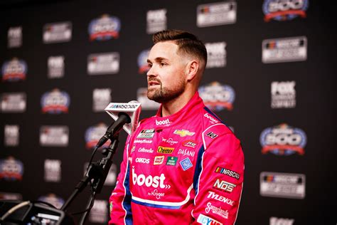 Ricky Stenhouse Jr confronts Carson Hocevar in Mexico (Video) - Racing News