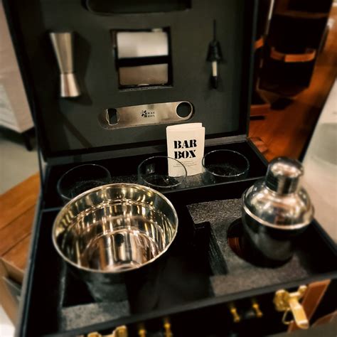 Portable Bar Set in Leather case with 3 Whiskey Glass(Vintage Black ...