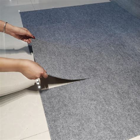 Self Adhesive Carpet Tiles -Easy Install DIY-Non-Slip Peel and Stick ...