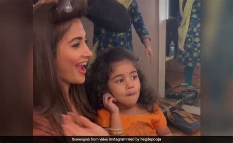 Video: पूजा हेगड़े ने मेकअप रूम में किया जोरदार डांस, देखते रह जाएंगे ...