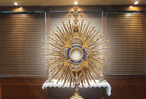 PEC Adoration 的图像结果