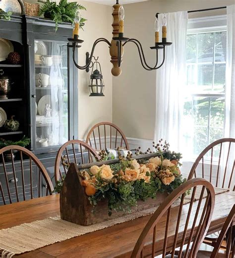 Everyday Dining Table Centerpiece Ideas