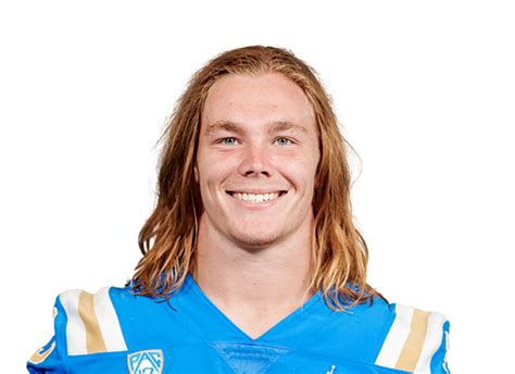 Carson Steele - Kansas City Chiefs Running Back - ESPN (IN)