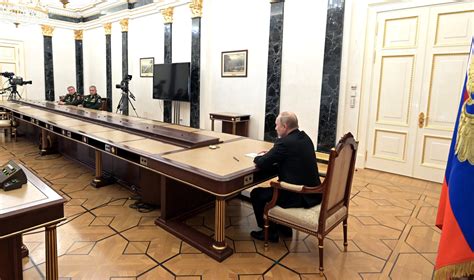 Putin Nuclear Russia