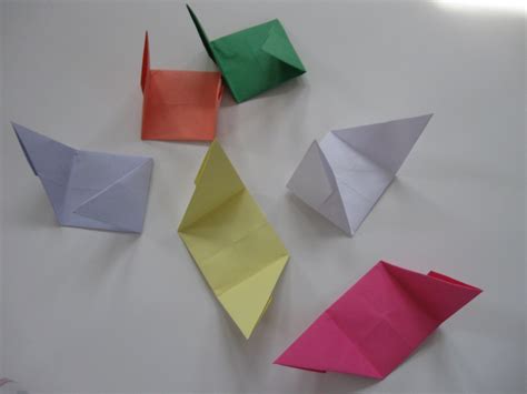 Exploding Origami Cube 的图像结果