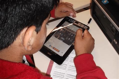 Charusat University Computer Lab 的图像结果