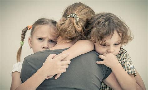 孩子情绪失控家长常见的几种应对方式 孩子情绪失控家长怎么做 _八宝网