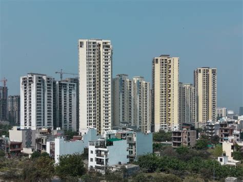 Jaypee Kensington Boulevard - Jaypee Greens. Best Flats in Noida