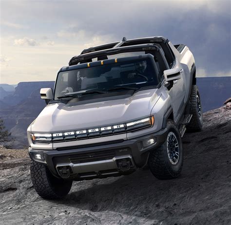 All-Electric GMC Hummer EV Unveiled, Has 1,000hp and 11,500 lb-ft of Torque - TechEBlog