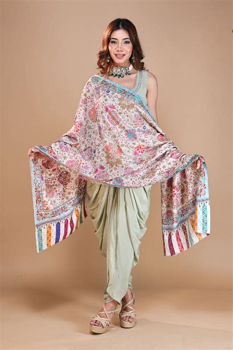 Flower Border Kani Women's Stole Mustard | The Shawl Studio