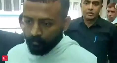 Conman Sukesh claims he paid Rs 70 cr to jailed AAP Minister Satyendar ...