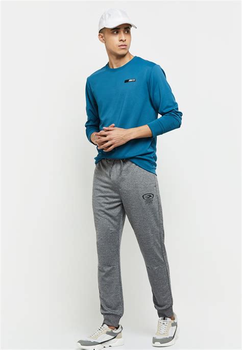 Buy Men Textured Full Sleeves Regular Fit Sweatshirt Online at just Rs ...