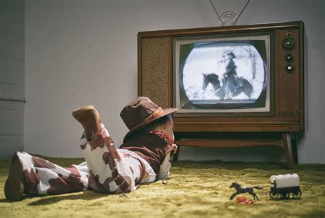 Who Invented Television When? - THE WAVES