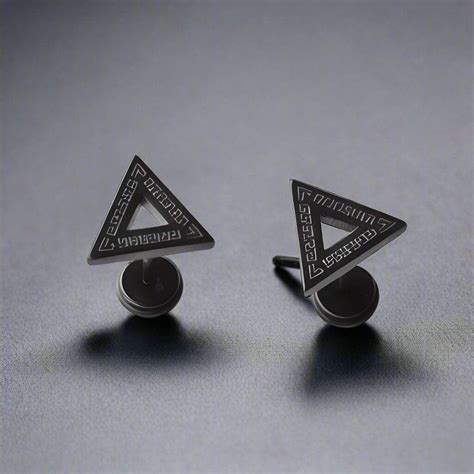 Buy Now Premium Nose & Ear Ring - TRINITY TWIST BLACK - Pure Titanium ...