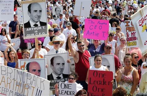 Market Basket Case a Rare Workers’ Win