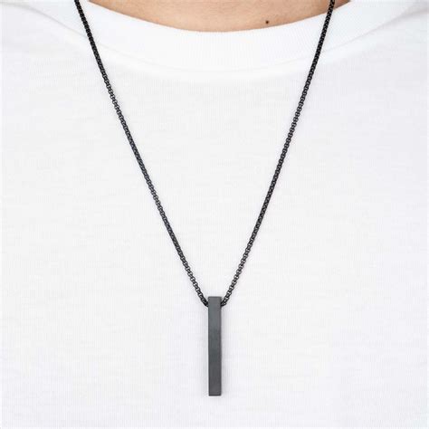 Shop Best Waterproof, Anti-Tarnish Necklace for Men Online | Mesmerize