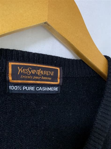 1980's Knitting Design V-Neck Sweater "YVES SAINT LAURENT" | Link