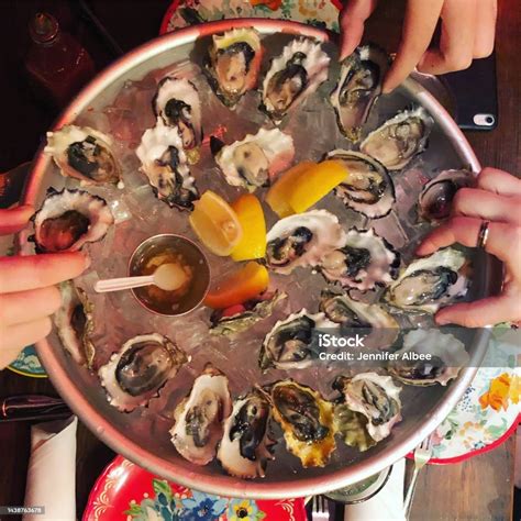 Oyster 22 Stock Photo - Download Image Now - Appetizer, Color Image, No ...