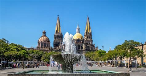 Hotels near Catedral de Guadalajara (Guadalajara) from ₹ 959/night - KAYAK
