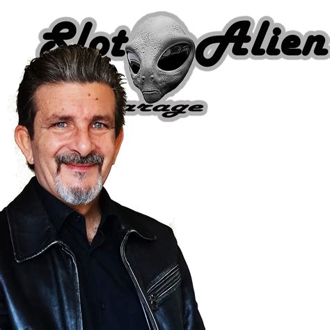 Alien in Garage 的图像结果