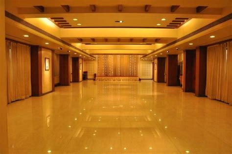 Dadoba Kashinath Thakur Hall - Venue - Dadar - Weddingwire.in