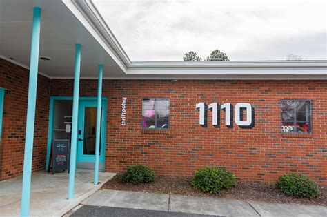 Local Store Location 的图像结果